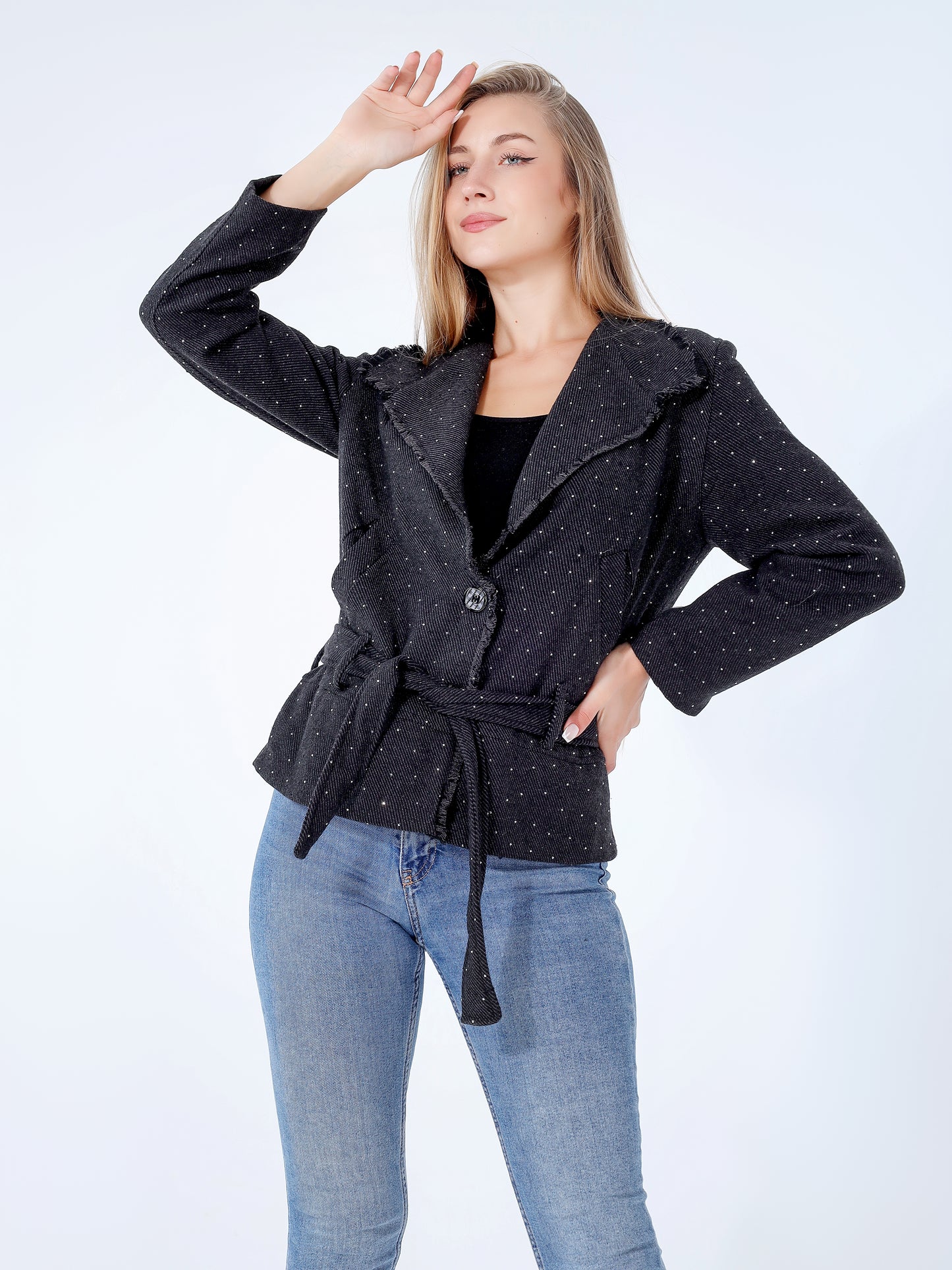 Diamond-Quilted Jacket with Fringe – Bold Texture and Unique Style