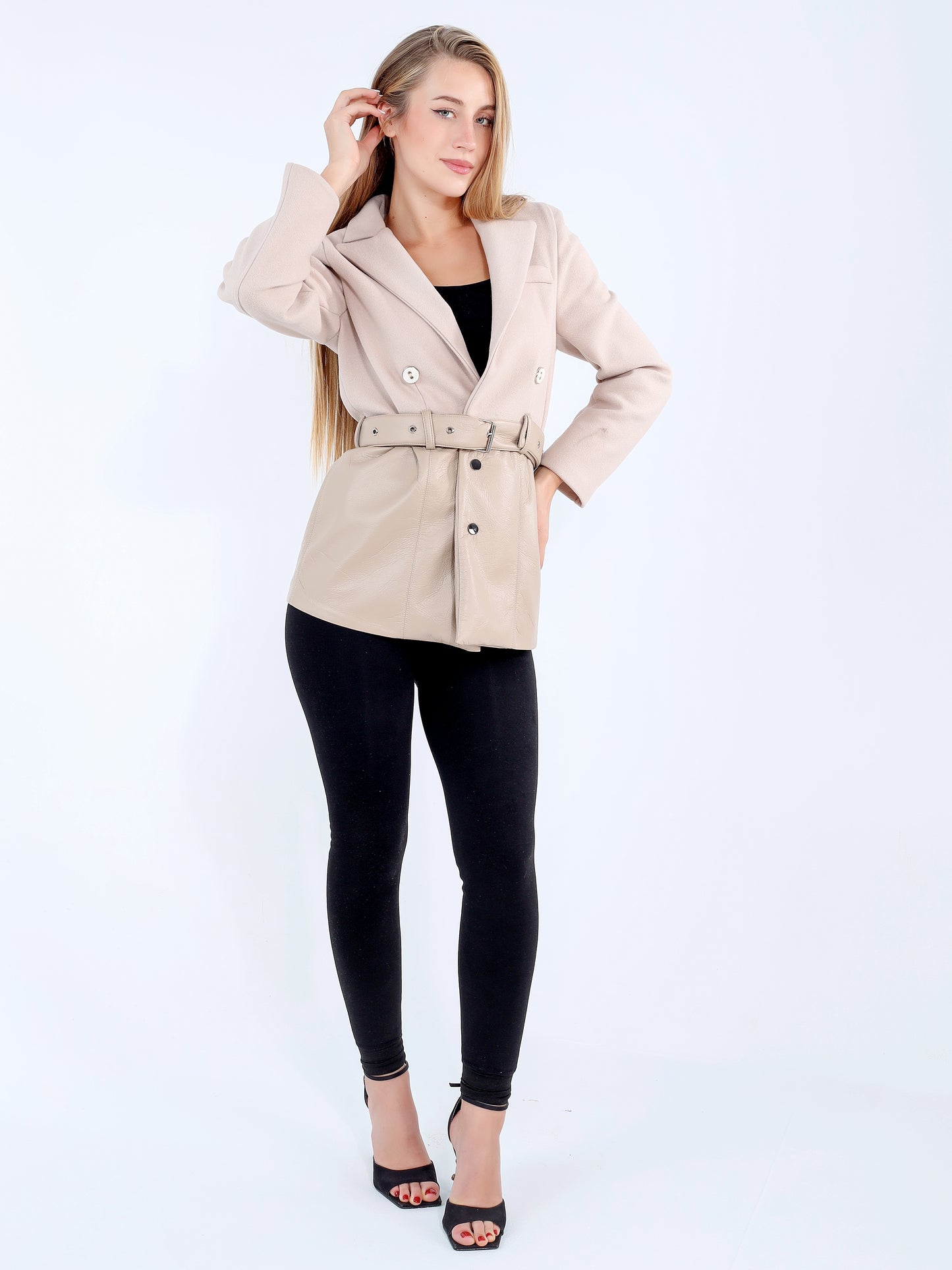 Leather and Wool Jacket – A Perfect Blend of Style and Warmth