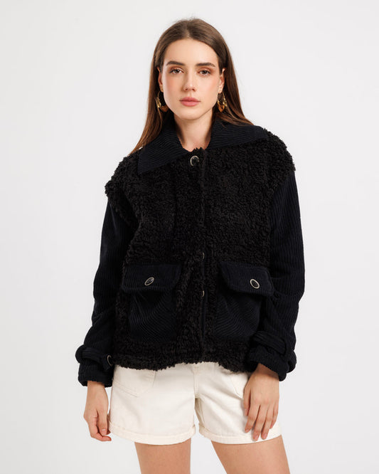  Quilted Velvet Jacket with Pockets – Luxurious Comfort and Style